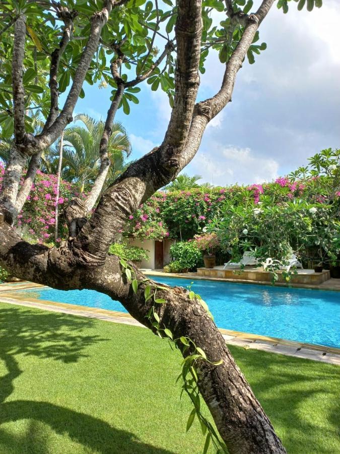 Villa Kunang Seminyak Esterno foto