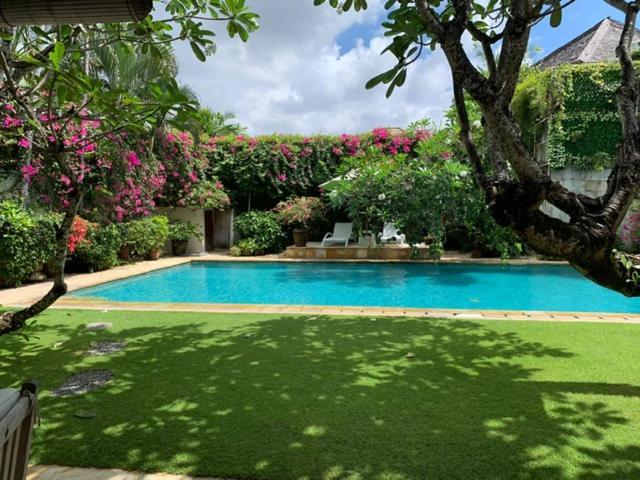 Villa Kunang Seminyak Esterno foto